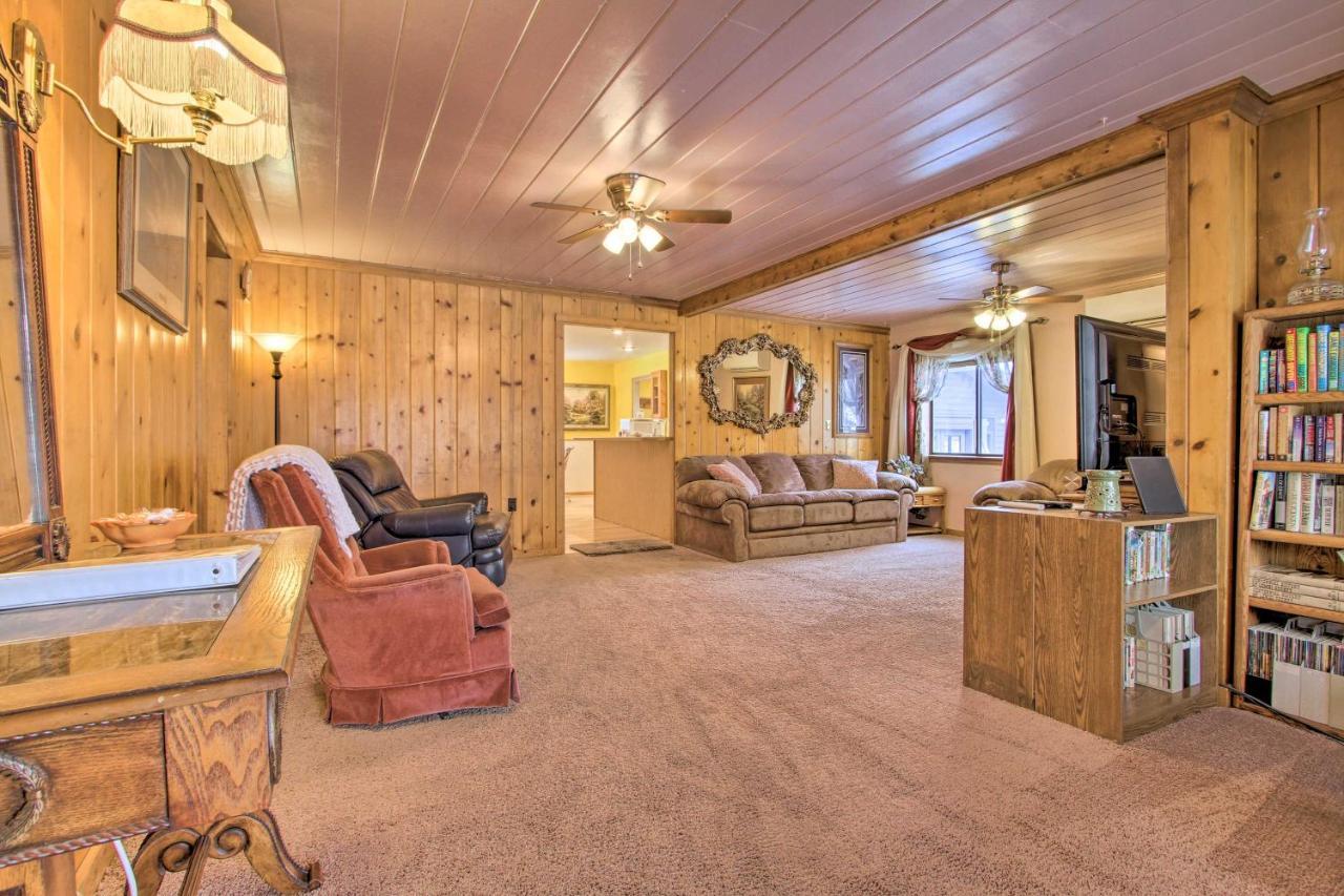 Cozy Home With Hot Tub Half Mi To Salmon River! ภายนอก รูปภาพ