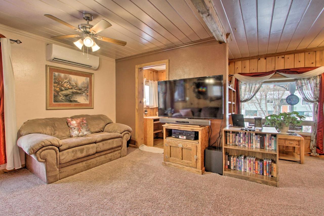 Cozy Home With Hot Tub Half Mi To Salmon River! ภายนอก รูปภาพ